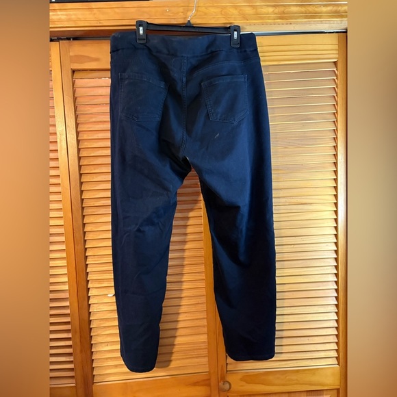 Liz Claiborne Black Dress Pants - Picture 3 of 3